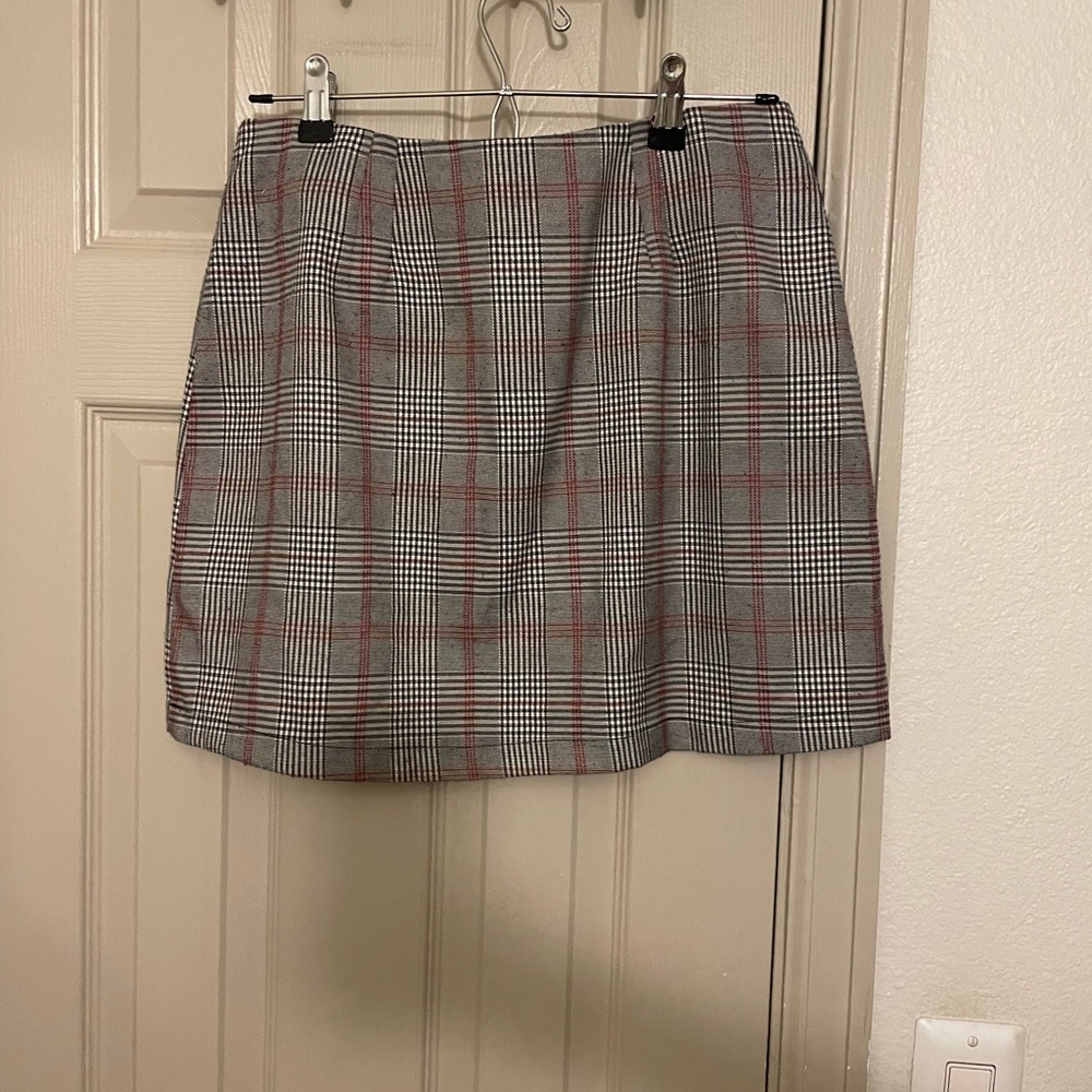 Zara Plaid Zipper Front Mini Skirt